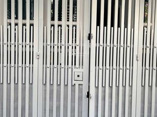 Bán nhà riêng chính chủ nhỏ xinh diện tích 2,8x6 = 12,1 m2 trệt, tổng 26.3 m2