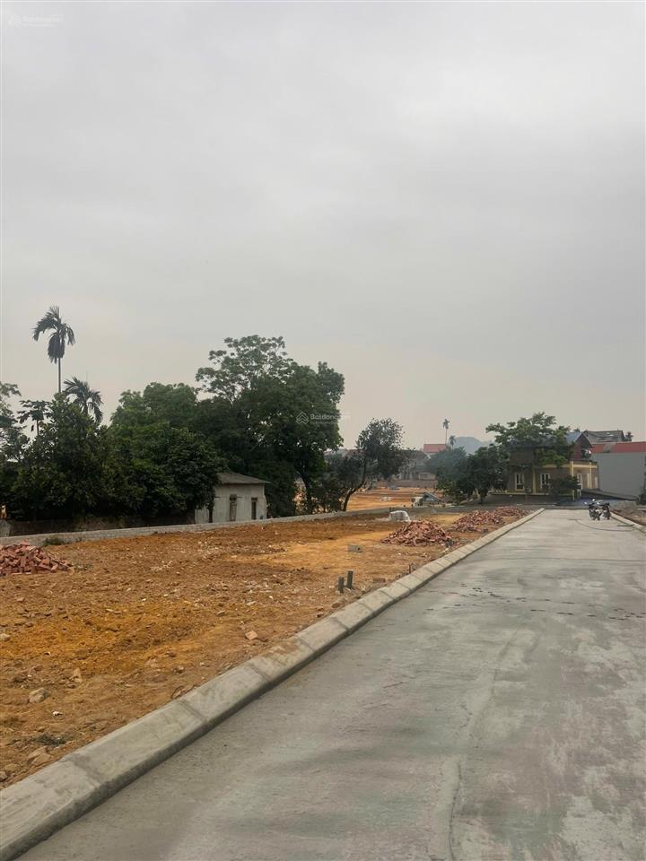 Mình có lô trung tâm sơn tây bán cắt lỗ tỉ 8