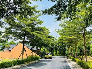 Có mảnh ở khu đô thị hơn 100m2 cần bán. đất ngay phú cát mới
