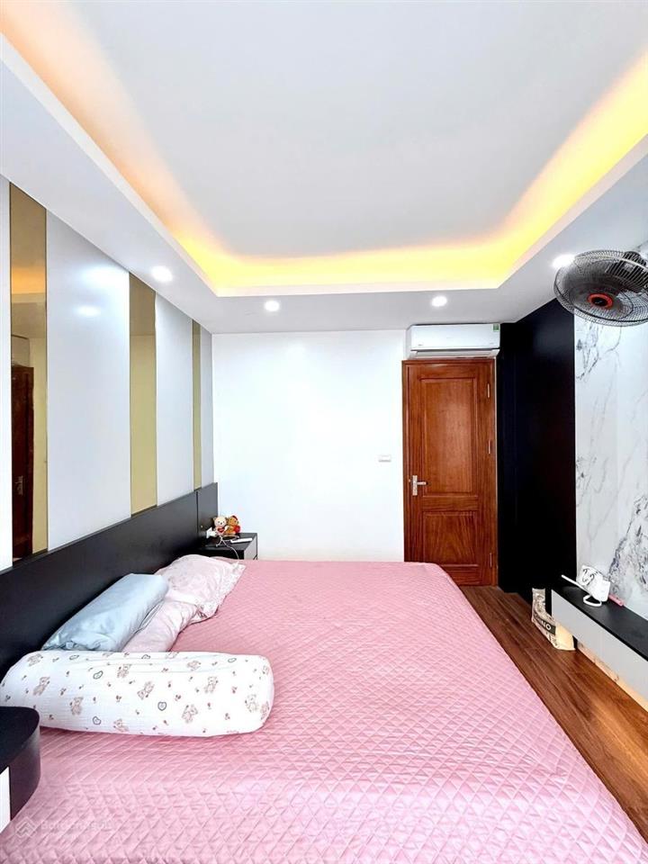 Siêu phẩm phố ngọc hà, 10m ra đường ô tô, 6 tầng thang máy mới xây, ngõ thông, diện tích 43m2