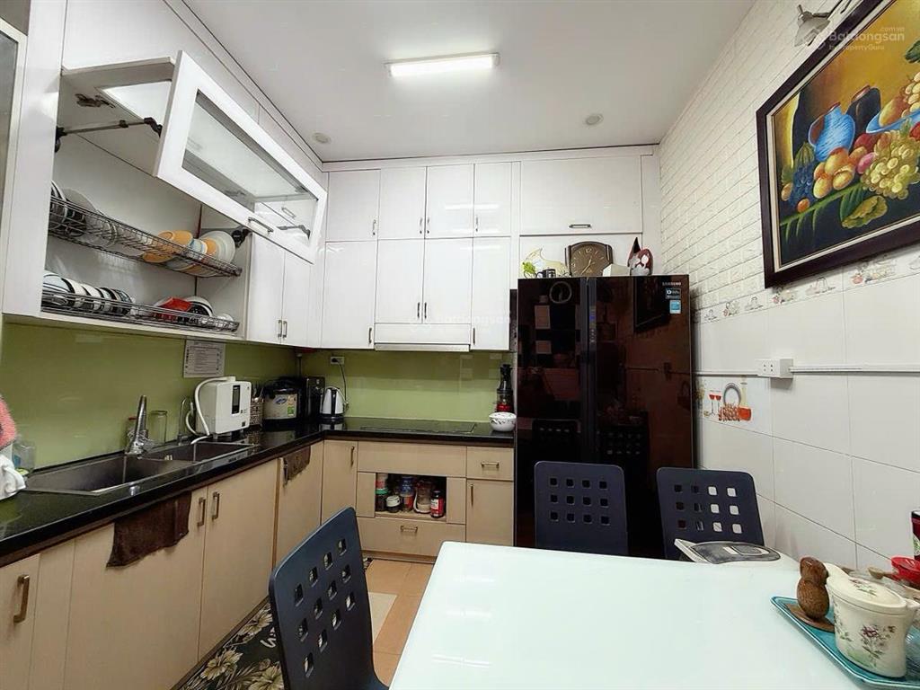 Nhà đẹp phố đội cấn, 20m ra đường ô tô, ngõ 3 gác tránh, nhà mới xây, tặng full nội thất, 33m2*5t