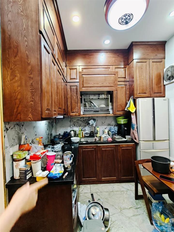 Nhà đẹp phố đội cấn, 50m ra phố ô tô tránh, ngõ thông thoáng, nhà mới đẹp, full nội thất, 35m2*5t