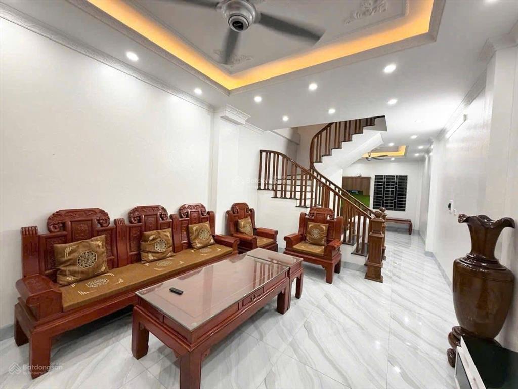 Nhà đẹp phố kim mã, ngõ thông tứ tung, nhà dân xây kcbt, vuông đẹp, 45m2*5t
