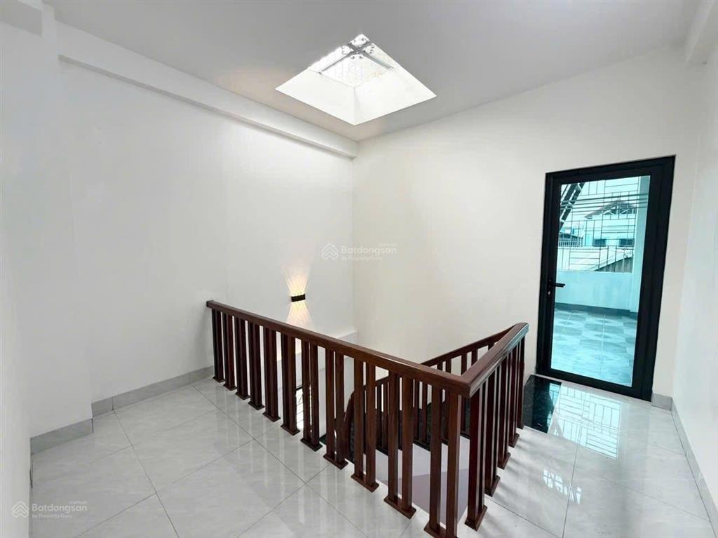 Nhà đẹp phố kim mã, ngõ thông tứ tung, nhà dân xây kcbt, vuông đẹp, 45m2*5t