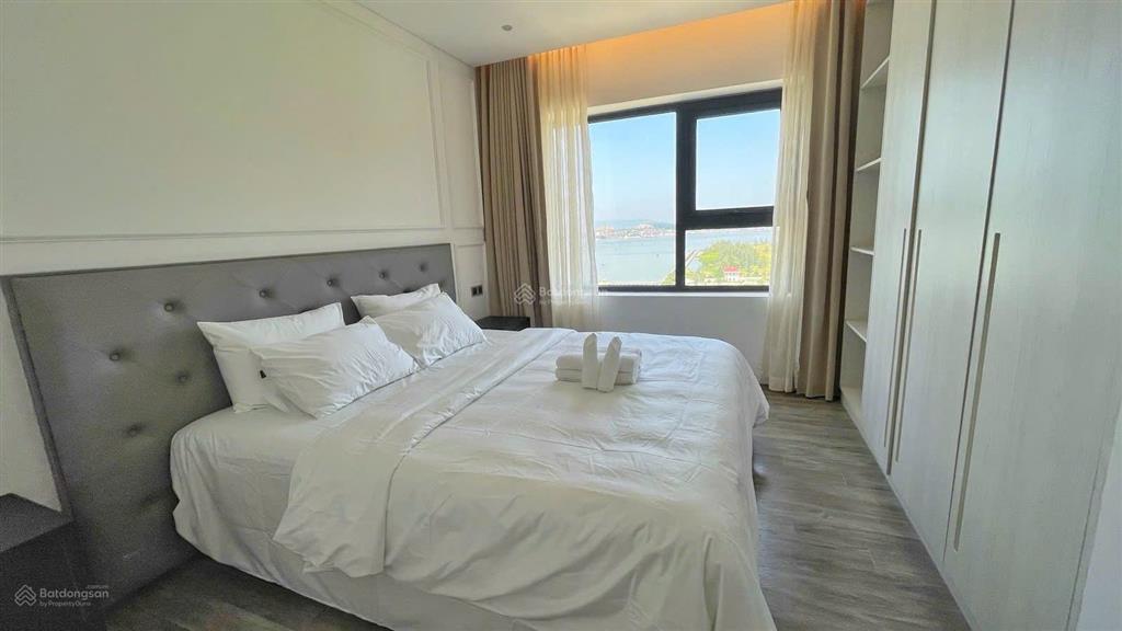 Hàng thật, đúng giá rao,bán căn hộ 2pn goldenbay hòa bình đà nẵng, view sông,city và pháo hoa
