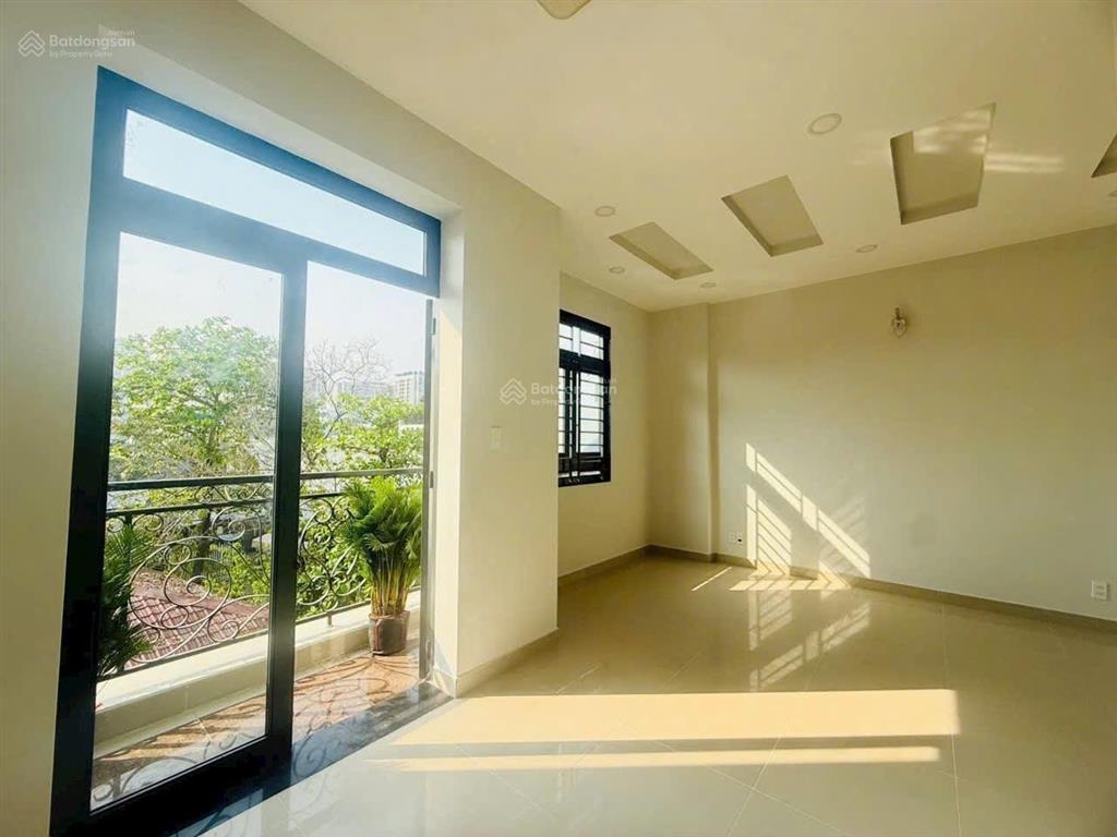 Nhà đẹp hxh đường 3, bình trưng đông, quận 2 cũ 57m ngang gần 6m ô tô ngủ trong nhà  chỉ 8.4 tỷ