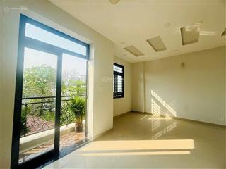 Nhà đẹp hxh đường 3, bình trưng đông, quận 2 cũ 57m ngang gần 6m ô tô ngủ trong nhà  chỉ 8.4 tỷ