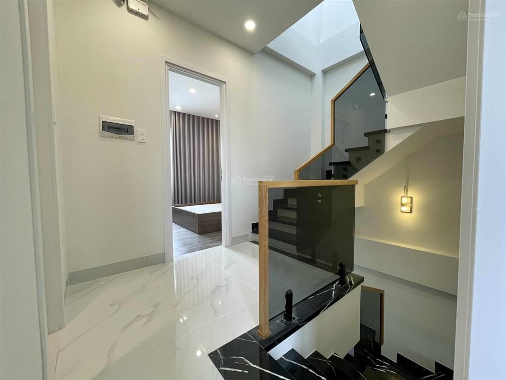 Siêu phẩm mặt tiền đường số 18  bình trưng  full nội thất cao cấp  ngang khủng 6.5m
