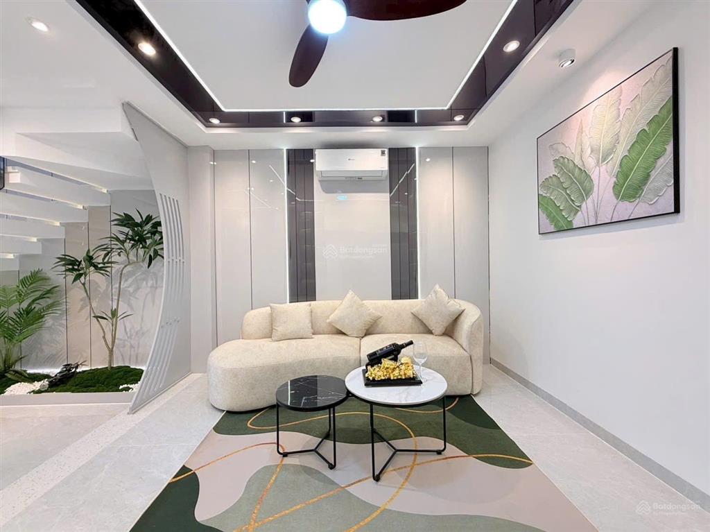 Phan huy ích  tân sơn  nhà mới 5 tầng  hxh 6m  ô tô ngủ trong nhà  gần emart 2 & ga t3