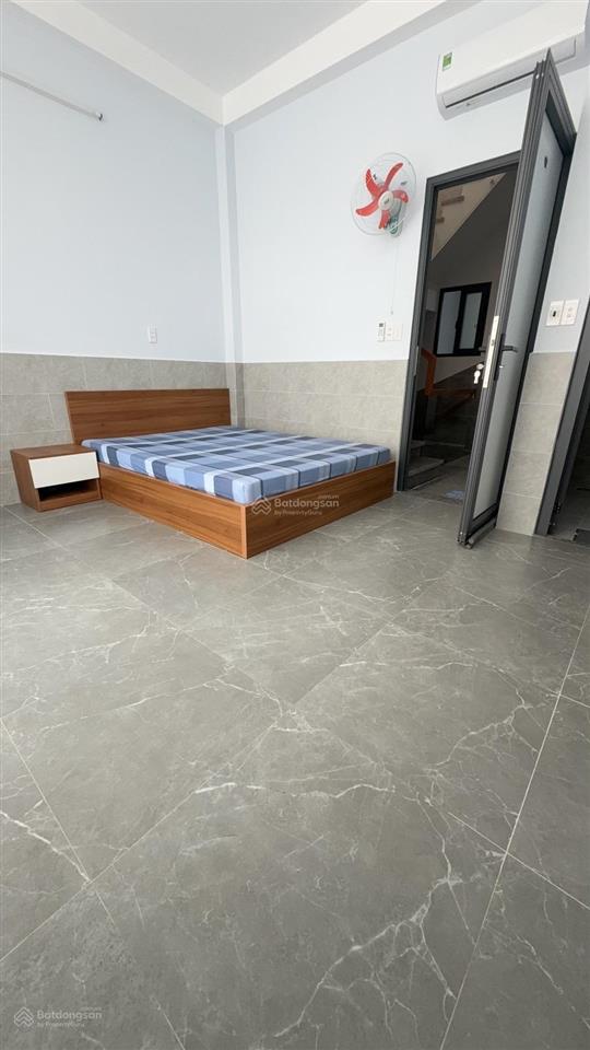 Giáp q10  nhà đẹp 4 tầng, 4pn 5wc, ngang khủng 4.5m  chủ chỉ chào 8.5 tỷ!