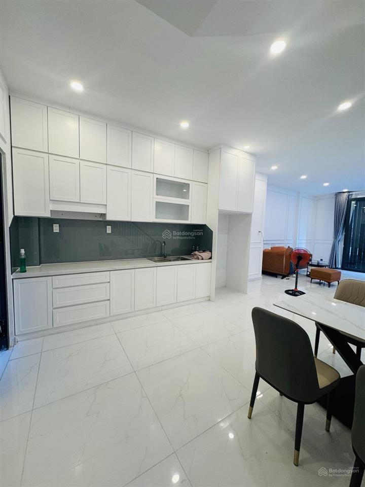 Tân bình hiếm nhà ngang 6.2m  4 tầng đẹp ở ngay  chỉ 8.4 tỷ, giảm gấp 350tr!