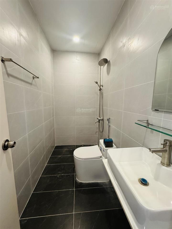 Tân bình hiếm nhà ngang 6.2m  4 tầng đẹp ở ngay  chỉ 8.4 tỷ, giảm gấp 350tr!