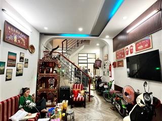 Bán nhà hẻm xe hơi nhà 2 tầng mới, gần chợ bình thành