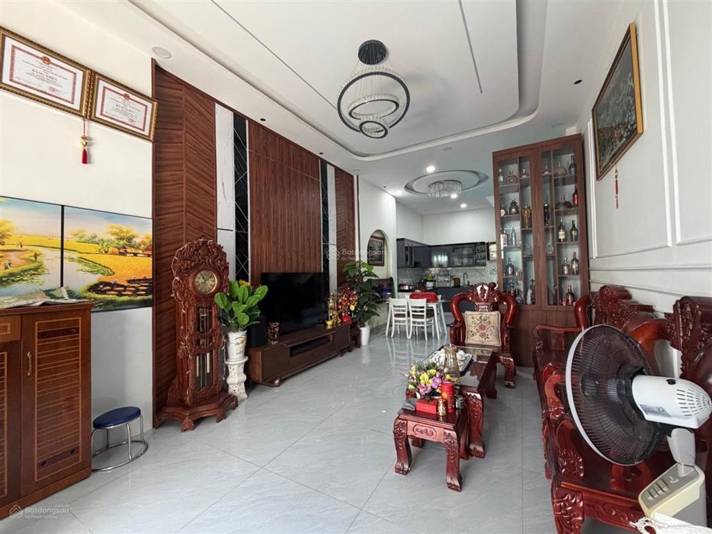 Bán nhà sát aeon tân phú  hẻm xe hơi