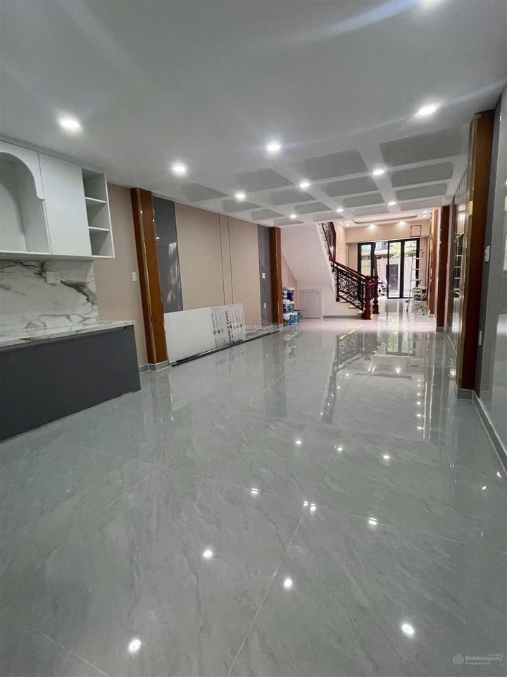 Bán nhà mặt tiền trần hưng đạo dtsd 300m2 kinh doanh đỉnh