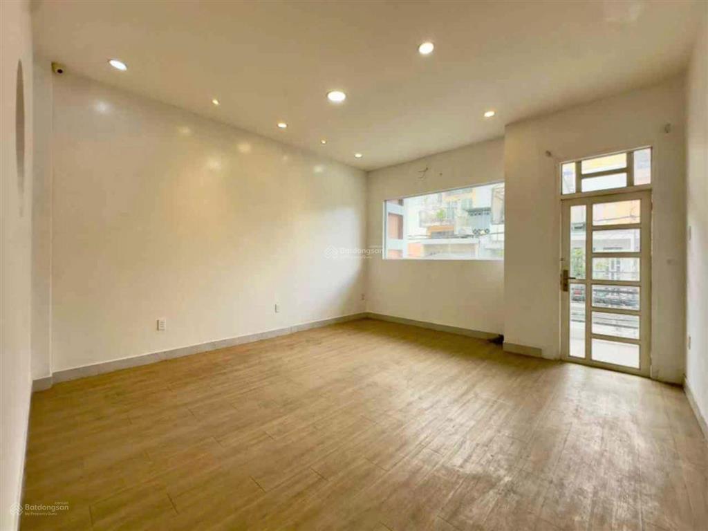 Mặt tiền nguyễn đình chính, cầu kiệu | 102m² | chỉ 23 tỷ tl