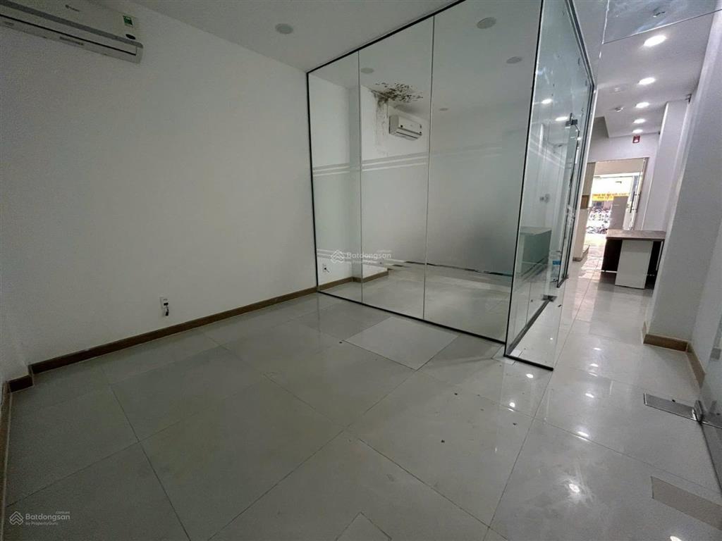 Mặt tiền phan đăng lưu 7 tầng  quỹ đất đẹp giá 25 tỷ tl