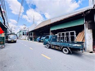 Bán gộp 3 căn góc 2 mặt tiền tân kỳ tân quý 2.860m 265 tỷ