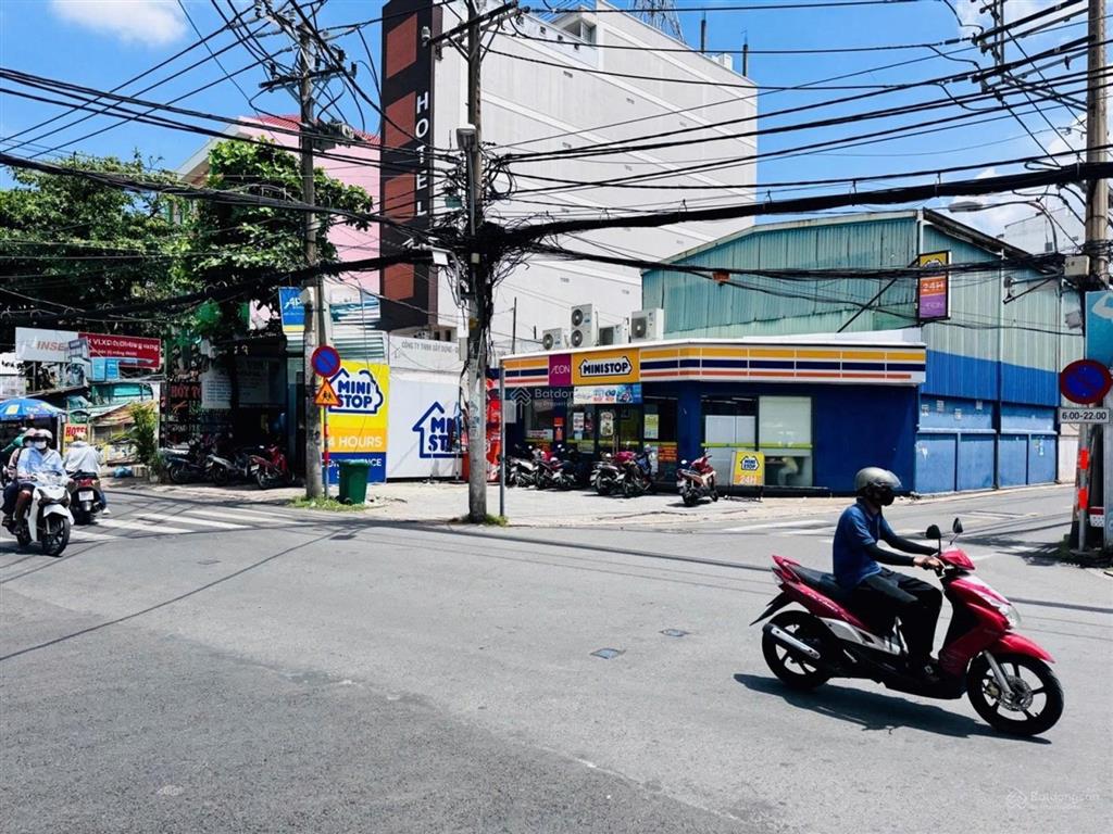 Bán gộp 3 căn góc 2 mặt tiền tân kỳ tân quý 2.860m 265 tỷ