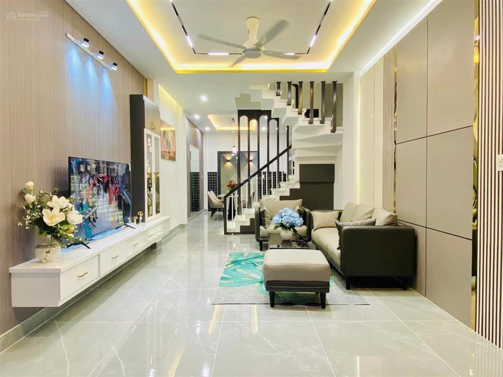 Giá 1 tỏi 990 còn tl  đường 16 p. linh xuân thủ đức  shr  hđ thuê 20 tr/th, full nội thất