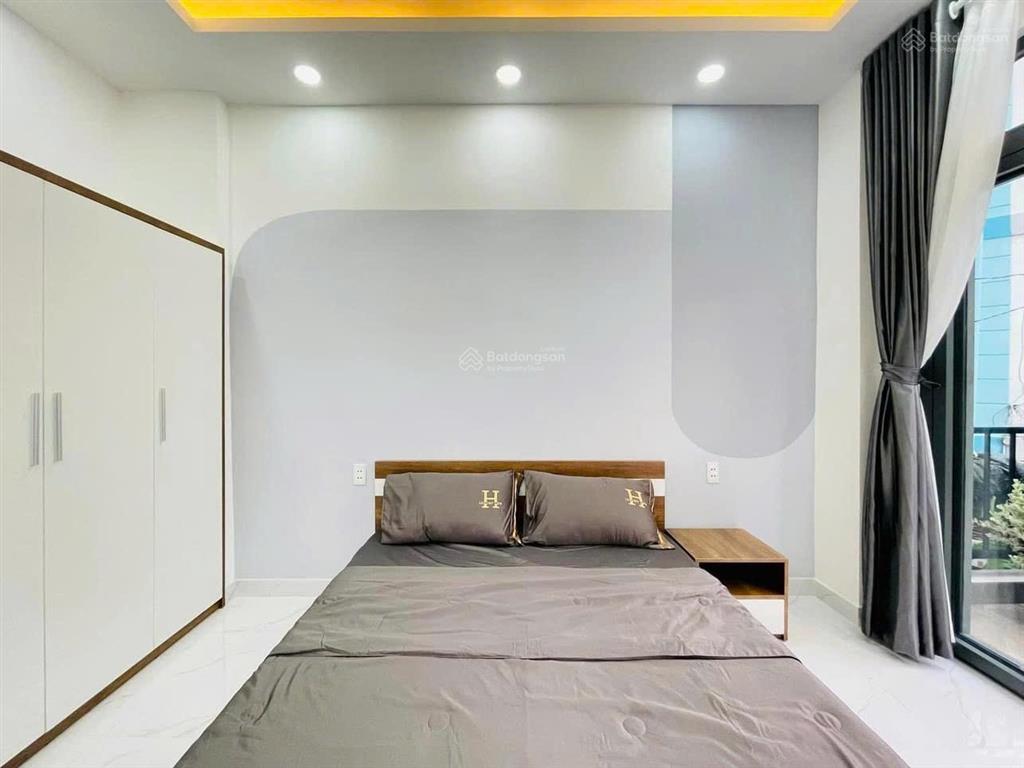 Giá 2 tỏi 120 còn tl  đường lê văn việt thủ đức  shr  hđ thuê 22 tr/th, full nội thất