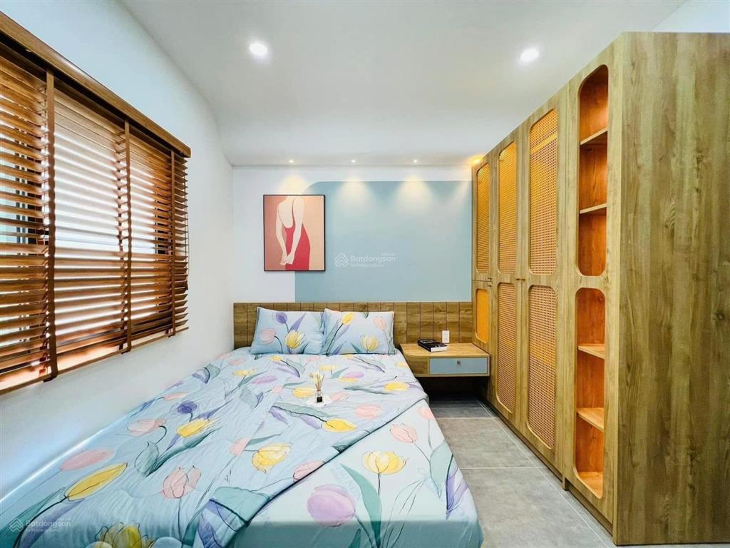 Giá 2 tỏi 120 còn tl  đường lê văn việt thủ đức  shr  hđ thuê 22 tr/th, full nội thất