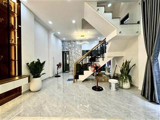 Đường thích quảng đức phú nhuận  shr  hđ thuê 22 tr/th, full nội thất
