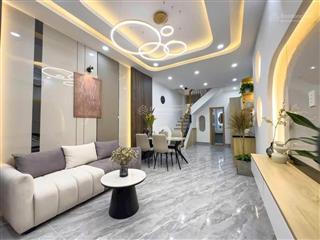 2 tỏi 120 còn tl huỳnh văn bánh phú nhuận shr hđ t.h.u.e 22 tr/th, full nội thất