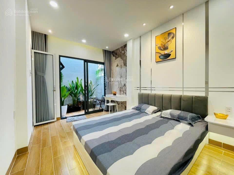 Giá 2 tỷ 790 còn tl đường nguyễn chí thanh quận 10  shr  hđ thuê 22 tr/th, full nội thất