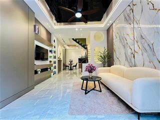 Còn tl đường tạ quang bửu quận 8  shr  hđ thuê 25 tr/th, full nội thất