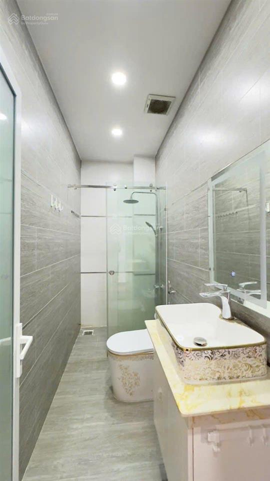 Giá 2 tỷ 780 còn tl đường huỳnh tấn phát quận 7  shr  hđ thuê 22 tr/th, full nội thất