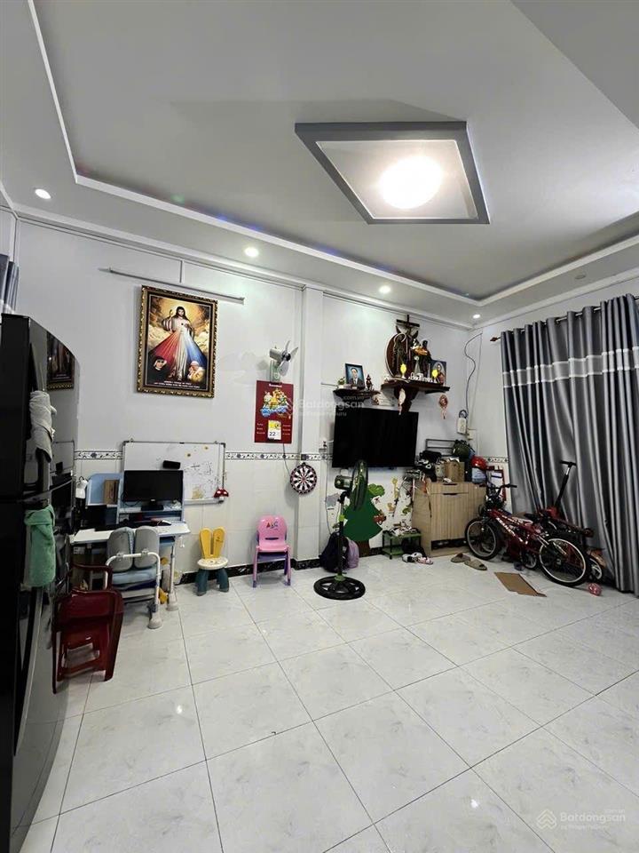 Nhà đẹp tân phú  gần 62m2  2 tầng  3 phòng ngủ  chỉ 3.9 tỷ