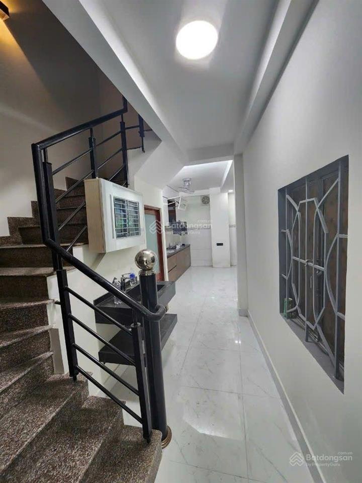 Nhà đẹp âu cơ hxh tránh nhau 40m2  3 tầng  3 pn  nhỉnh 5 tỷ