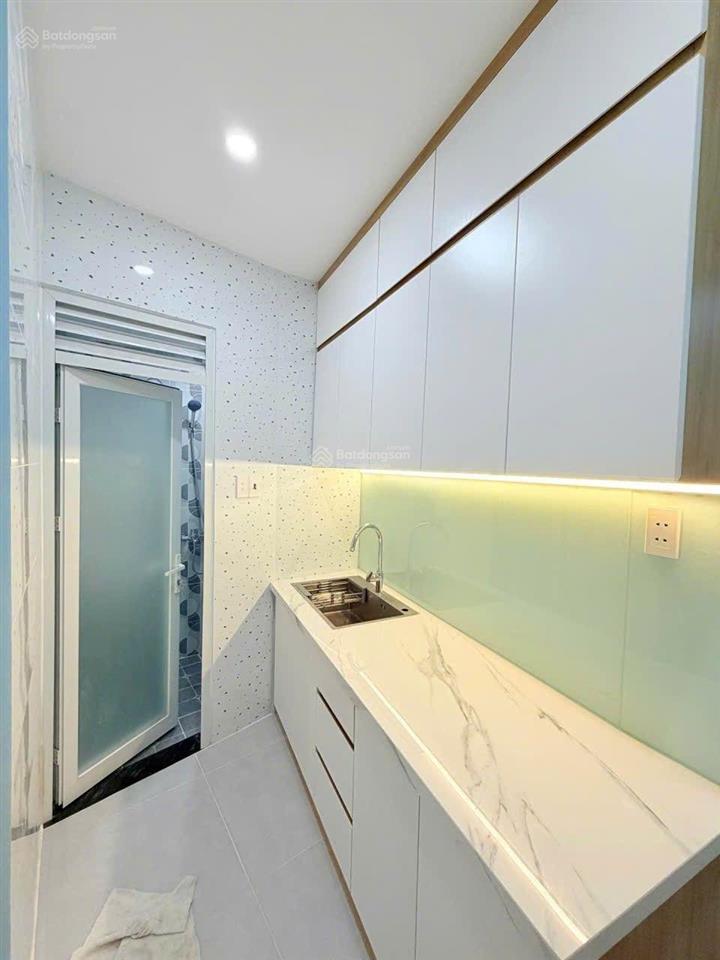 Hẻm xe hơi ni sư huỳnh liên  3 tầng  2 phòng ngủ  24m2  giá 3.85 tỷ