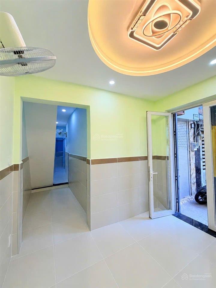 Hẻm xe hơi ni sư huỳnh liên  3 tầng  2 phòng ngủ  24m2  giá 3.85 tỷ
