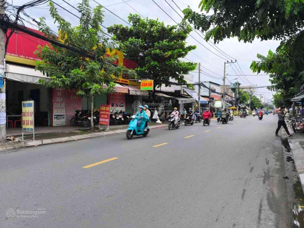 78m2  2 tầng  2 phòng ngủ  sát mặt tiền trịnh đình trọng  nhỉnh 5 tỷ