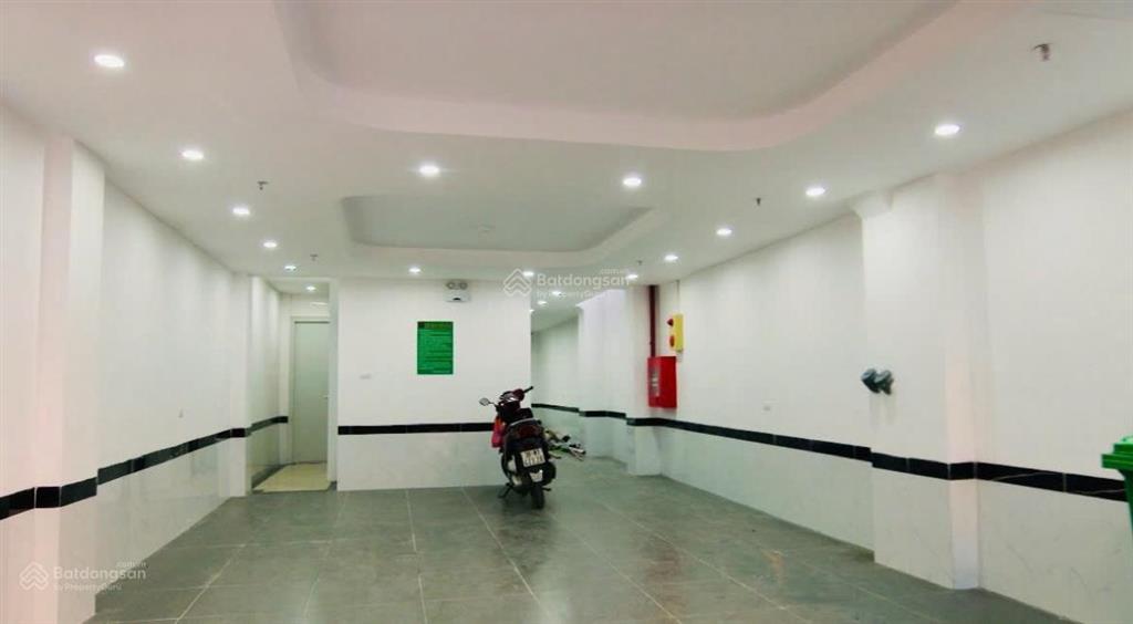 Mặt đường xuân đỉnh, 83m, 9tầng, mặt tiền 6,7m kinh doanh, kết hợp văn phòng,vị trí đẹp