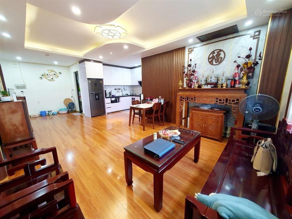 Căn hộ chung cư, 77m, 2 ngủ, 2 vs, full nội thất, vào ở ngay