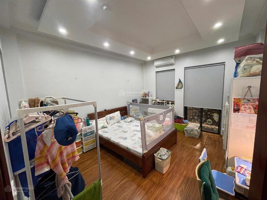 Chung cu mini, 70m2, 6 tầng, mt 6m, kinh doanh tốt