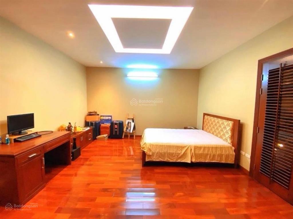 Biệt thự vườn đào * 195m * mặt tiền 13m * view vườn hoa * gara ô tô * 120 tỷ
