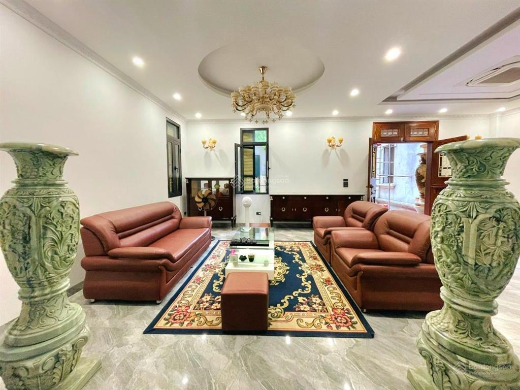 Biệt phủ lạc long quân * 748m * mặt tiền 16m * 2 biệt thự * sân vườn rộng * 410 tỷ