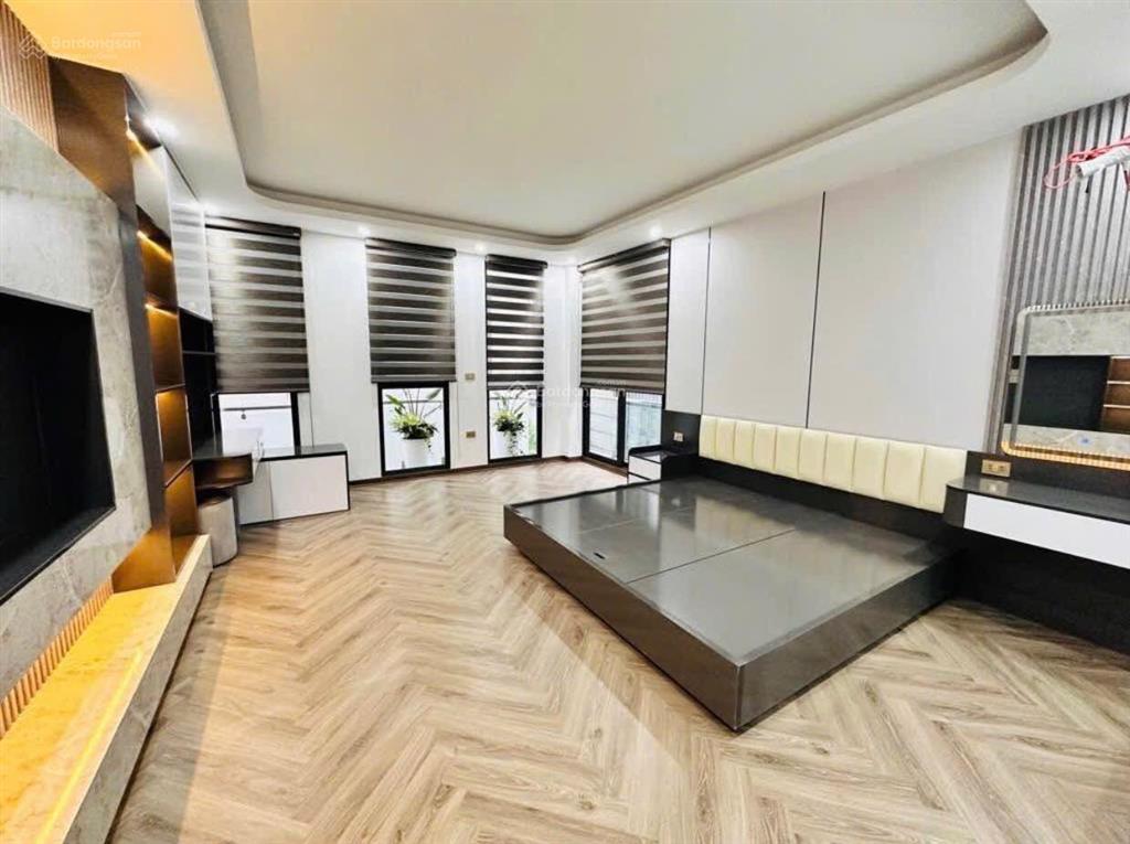 Siêu phẩm lô góc nguyễn văn cừ long biên, hà nội bán nhà đẹp tại nguyễn văn cừ, phường bồ