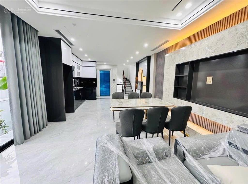Siêu phẩm lô góc nguyễn văn cừ long biên, hà nội bán nhà đẹp tại nguyễn văn cừ, phường bồ