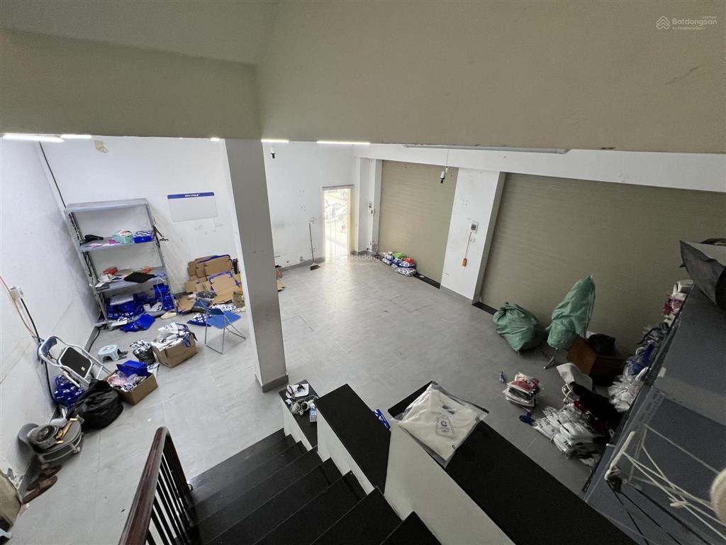 Cho thuê nhà khu đô thị văn phú mặt tiền 11m, 77m x 2 tầng tổng 140m2, tầng 1 thông sàn.