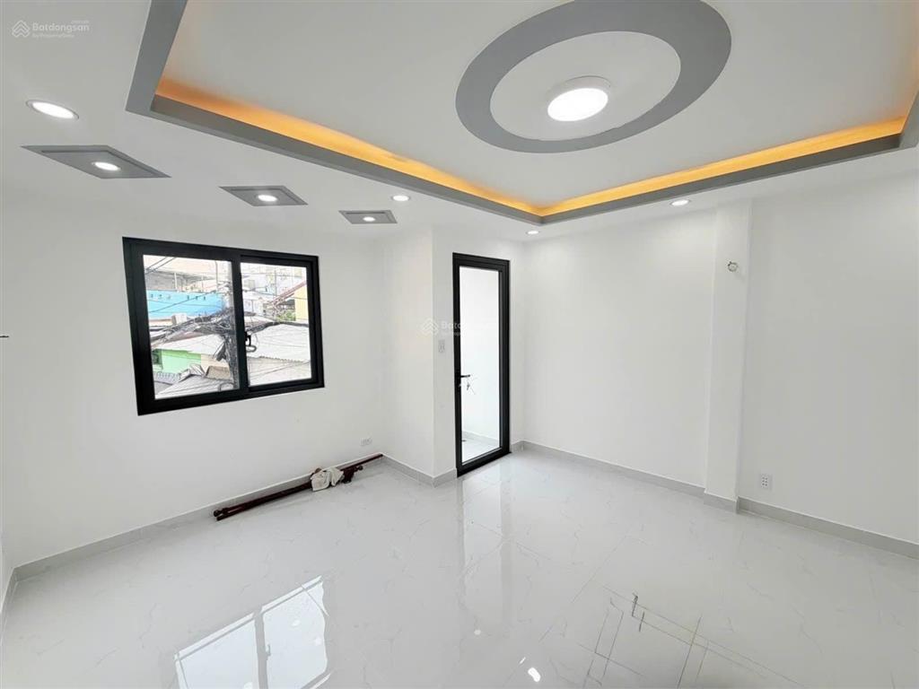 Nhà hẻm xe tải trần văn quang,p.10 tân bình.