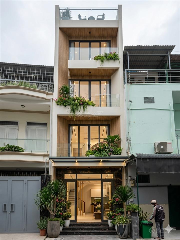 Bán nhà 40m2 , 5 tầng khu bàu cát, ni sư huỳnh liên, tân bình
