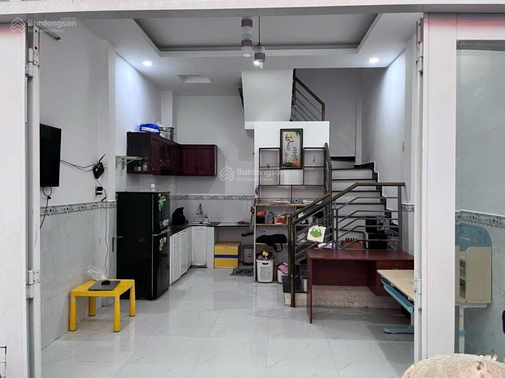 Bán nhà hẻm vườn lài,tân phú hêm thẳng, mấy bước chân ra đường chính.