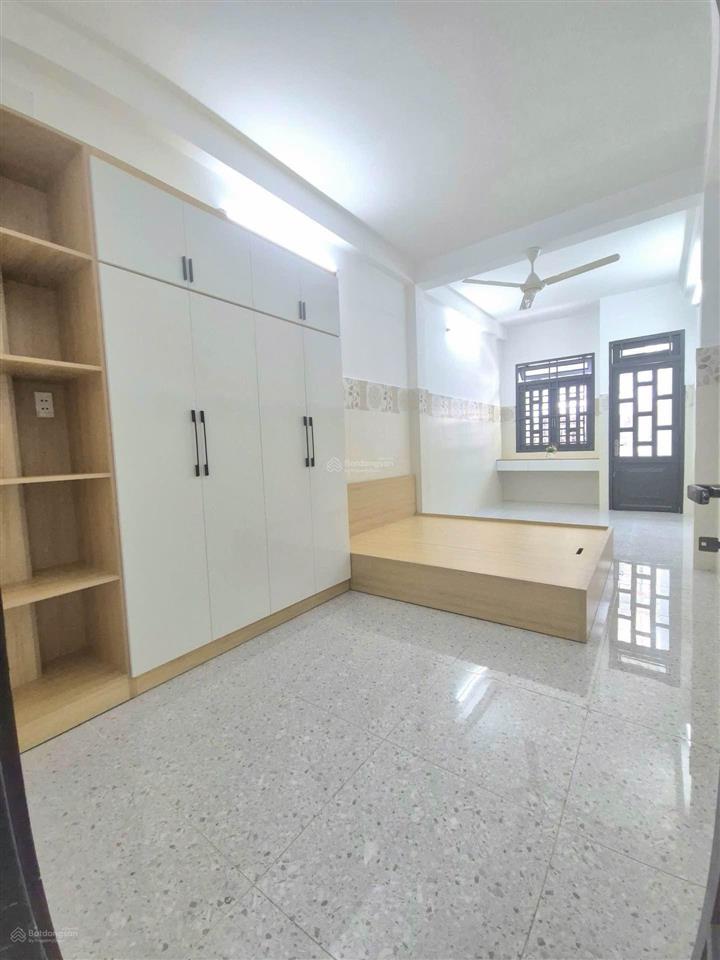 Nhà 4 tầng, 38m2, ngay chung cư bàu cát,