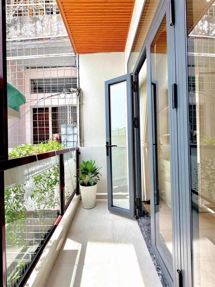 Ni sư huỳnh liên tân bình | ngang 8.3m | xe hơi đỗ cửa nhà 2 tầng kiên cố, thiết kế cực đẹp
