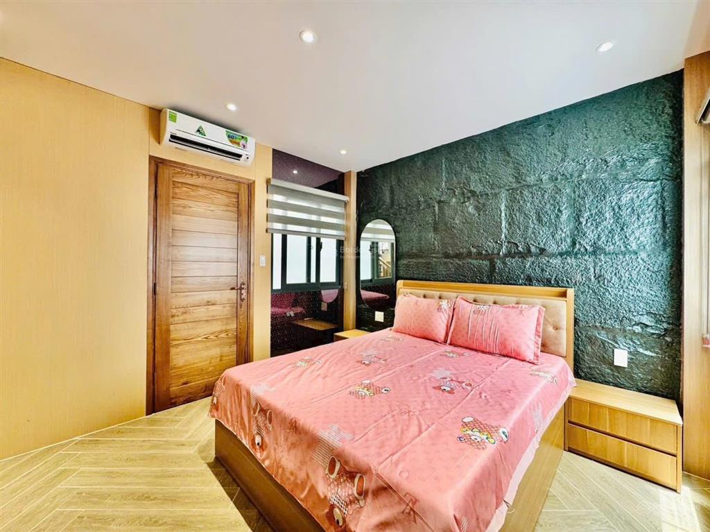 Nhà 4 tầng nở hậu  ô tô ngủ trong nhà  hẻm nhựa 5m  nhỉnh 10 tỷ  phú nhuậncn 60 m2 6 pn